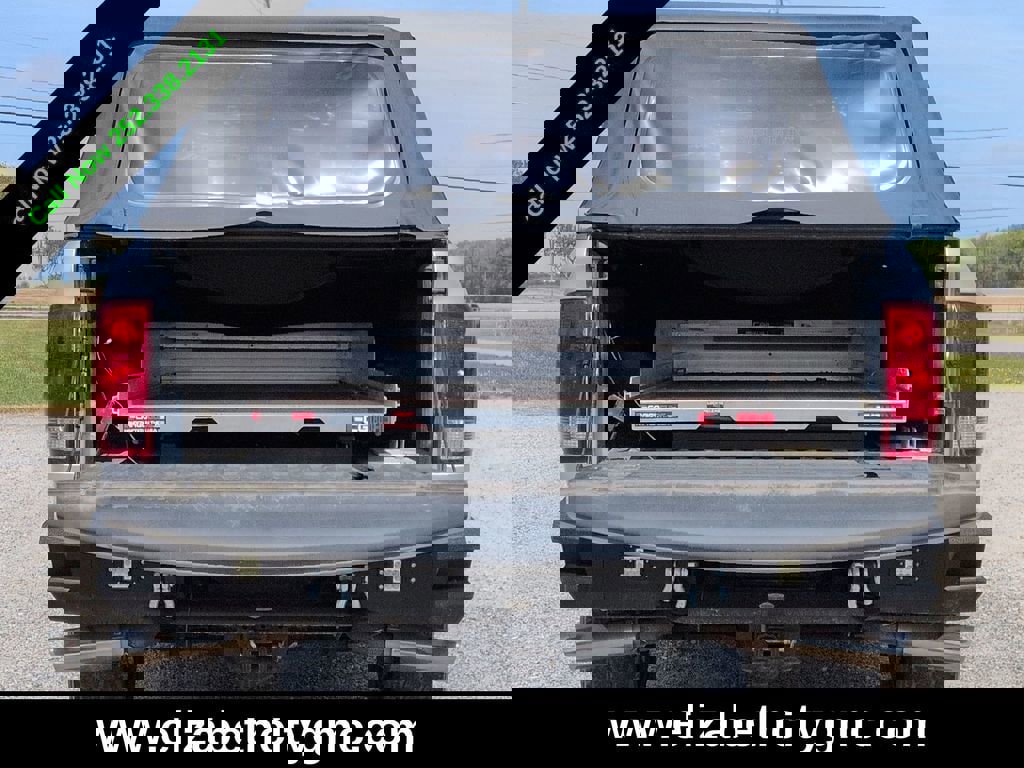 Used 2017 RAM 2500 Tradesman w/ Chrome Appearance Group image 14