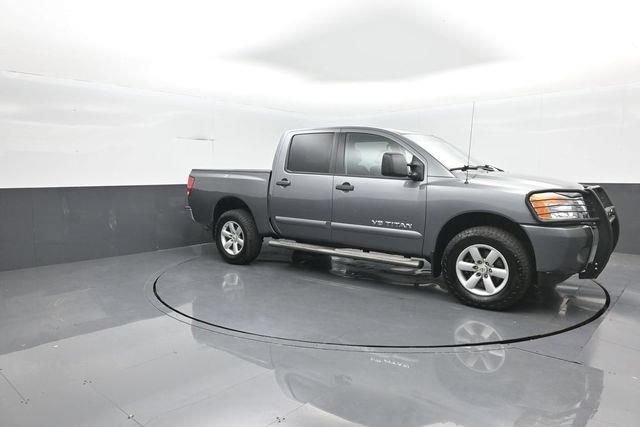Used 2014 Nissan Titan SV w/ SV Value Truck Package AWD/4WD image 2