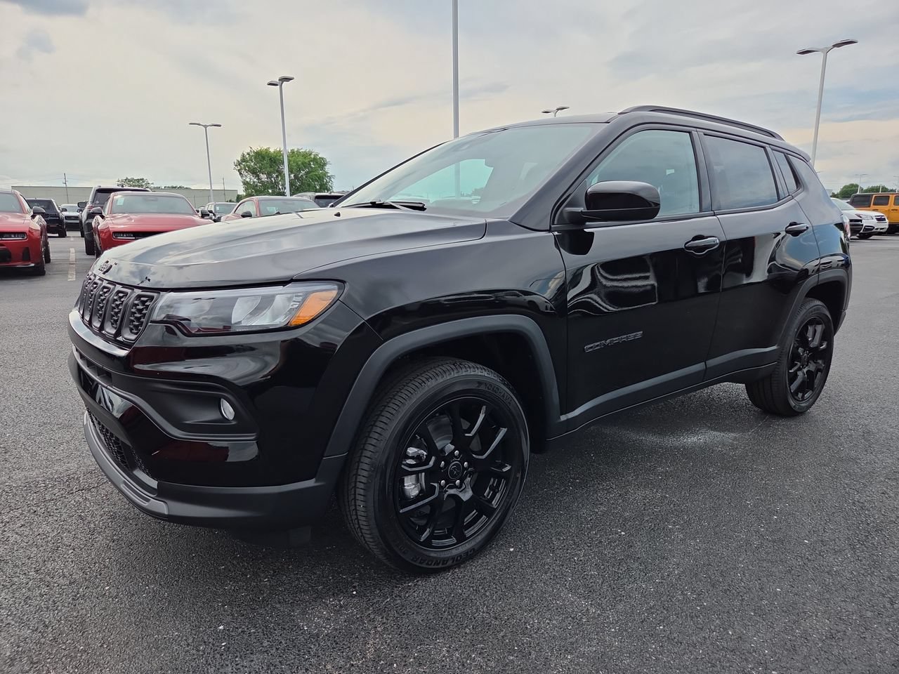 New 2026 Jeep Compass Latitude AWD/4WD image 3