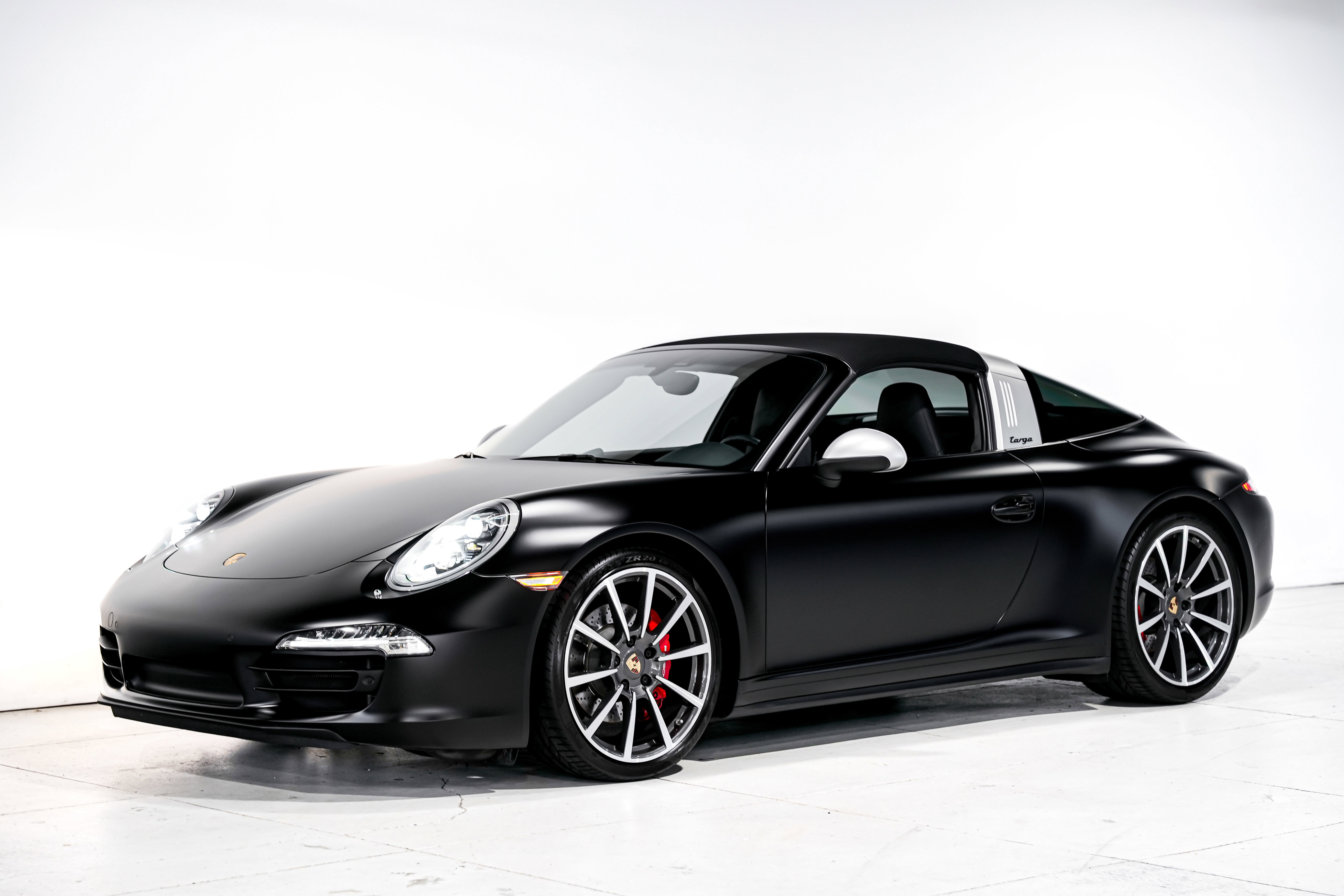Used 2014 Porsche 911 Targa 4S image 6