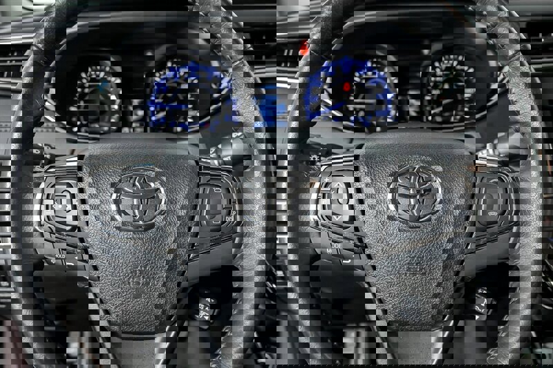 Used 2013 Toyota Avalon XLE image 23