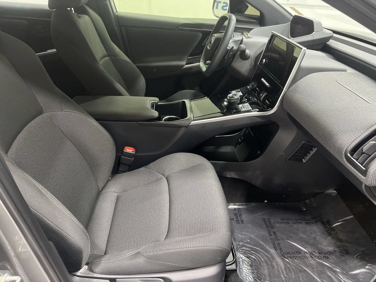 Used 2025 Subaru Solterra w/ Premium Package AWD/4WD image 23