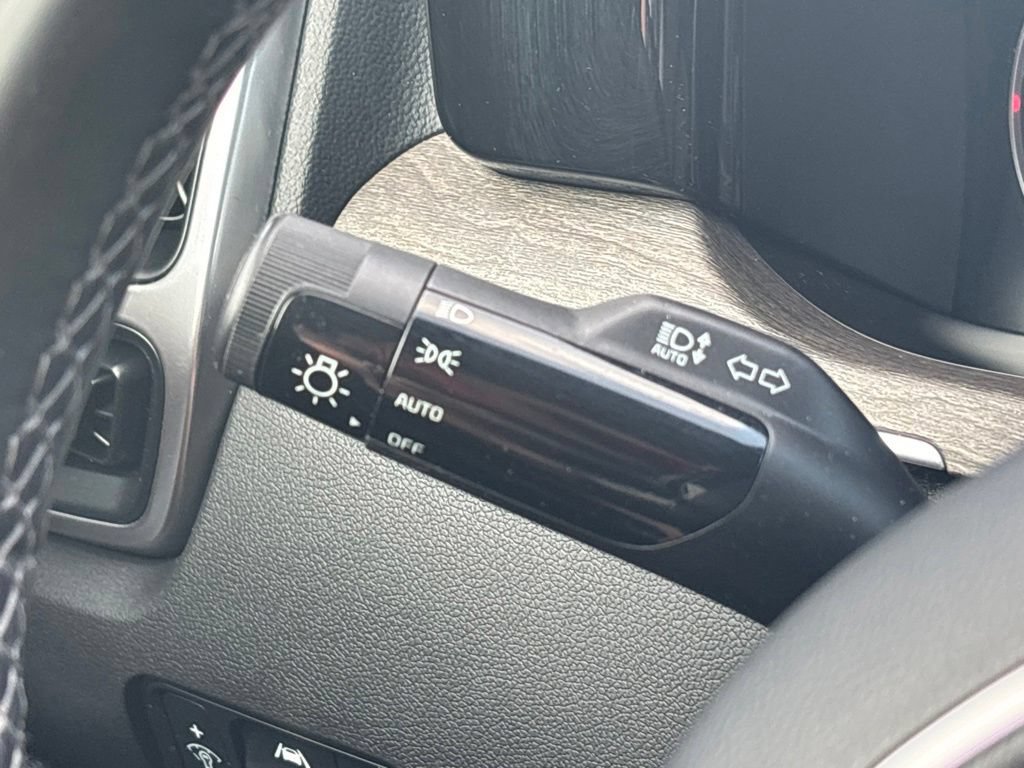 Certified 2023 Kia Sorento S w/ Panoramic Sunroof Package AWD/4WD image 29