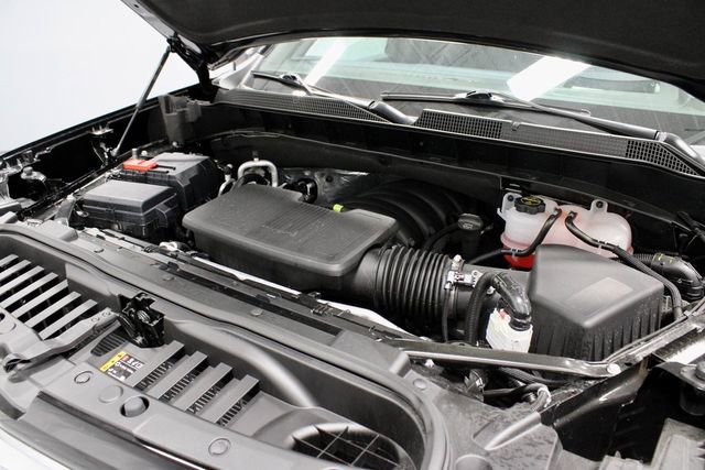 Used 2025 Chevrolet Silverado 1500 High Country w/ Technology Package image 17