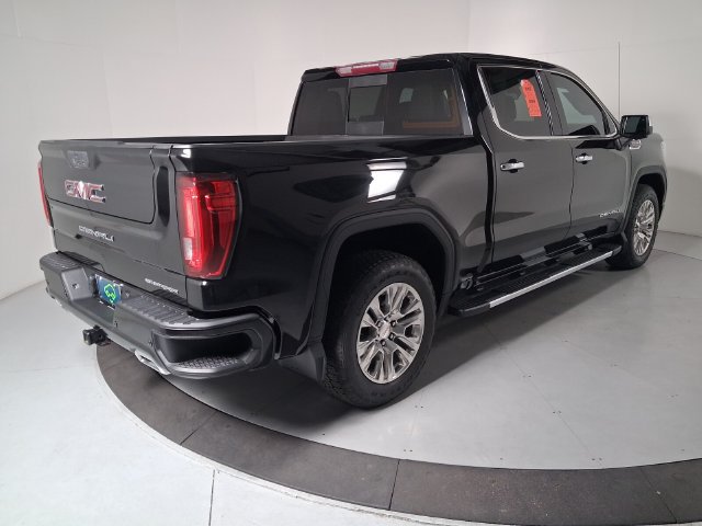Certified 2022 GMC Sierra 1500 Denali w/ Driver Alert Package II AWD/4WD image 4