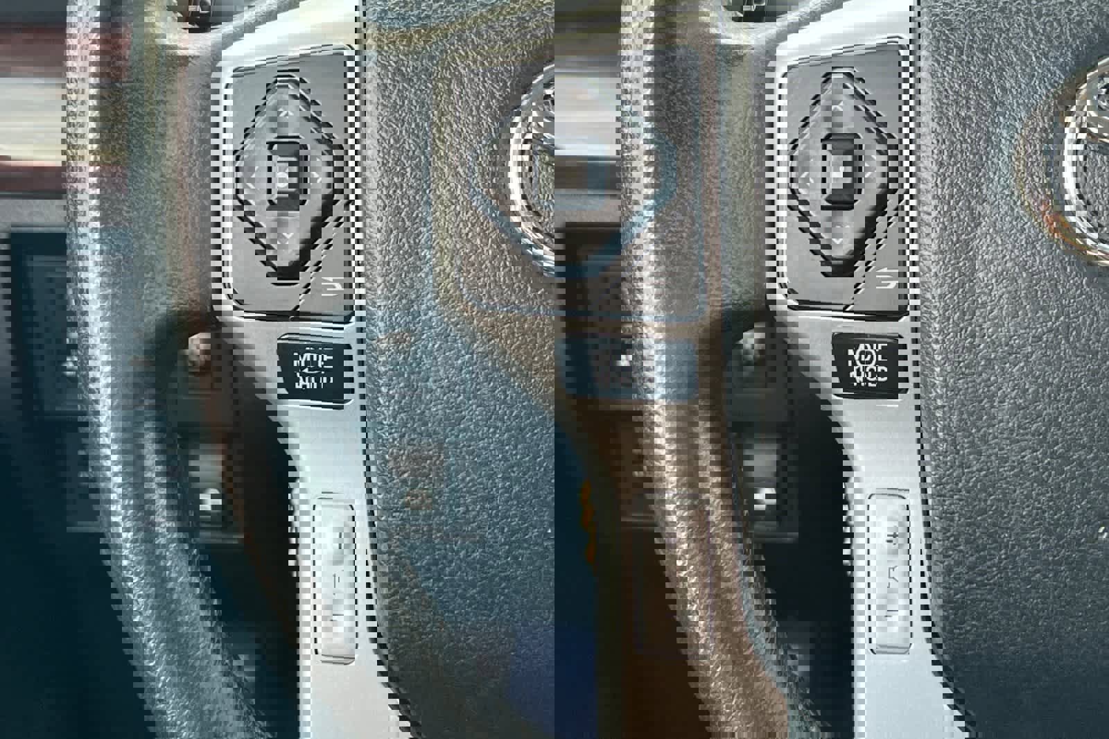 Used 2017 Toyota Tundra Limited image 30