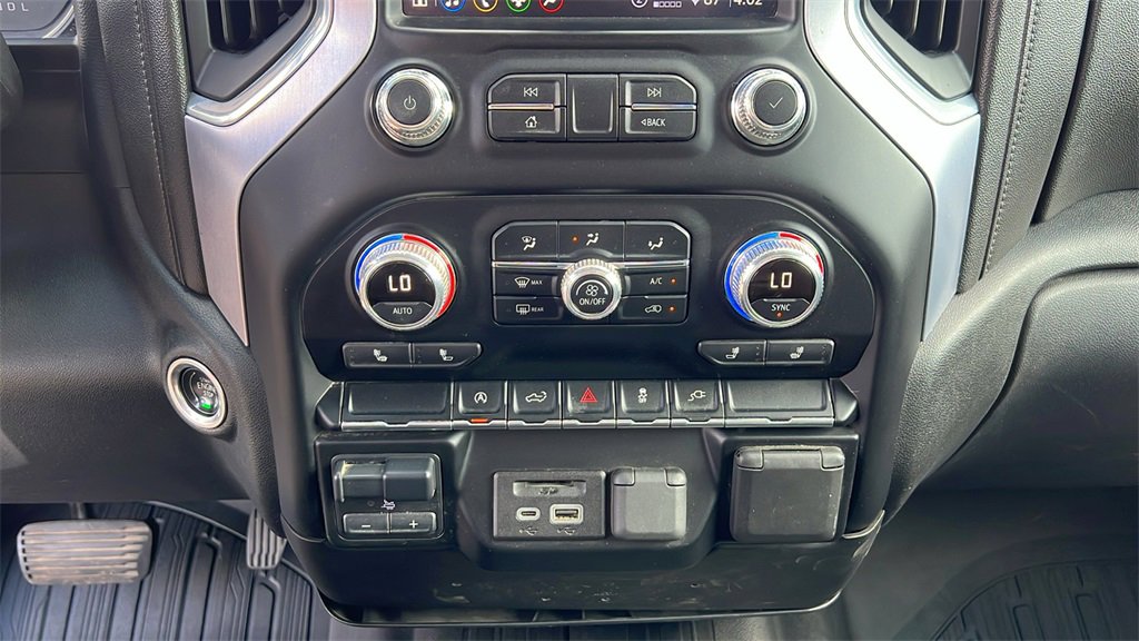 Used 2020 GMC Sierra 1500 SLE w/ SLE Value Package image 27