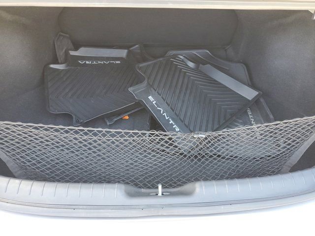 Certified 2022 Hyundai Elantra SEL w/ Winter Weather Package image 6