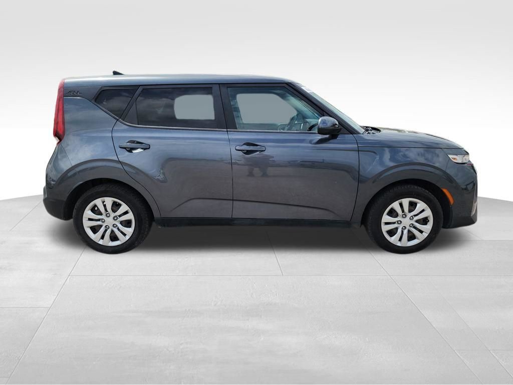 Used 2020 Kia Soul LX image 9