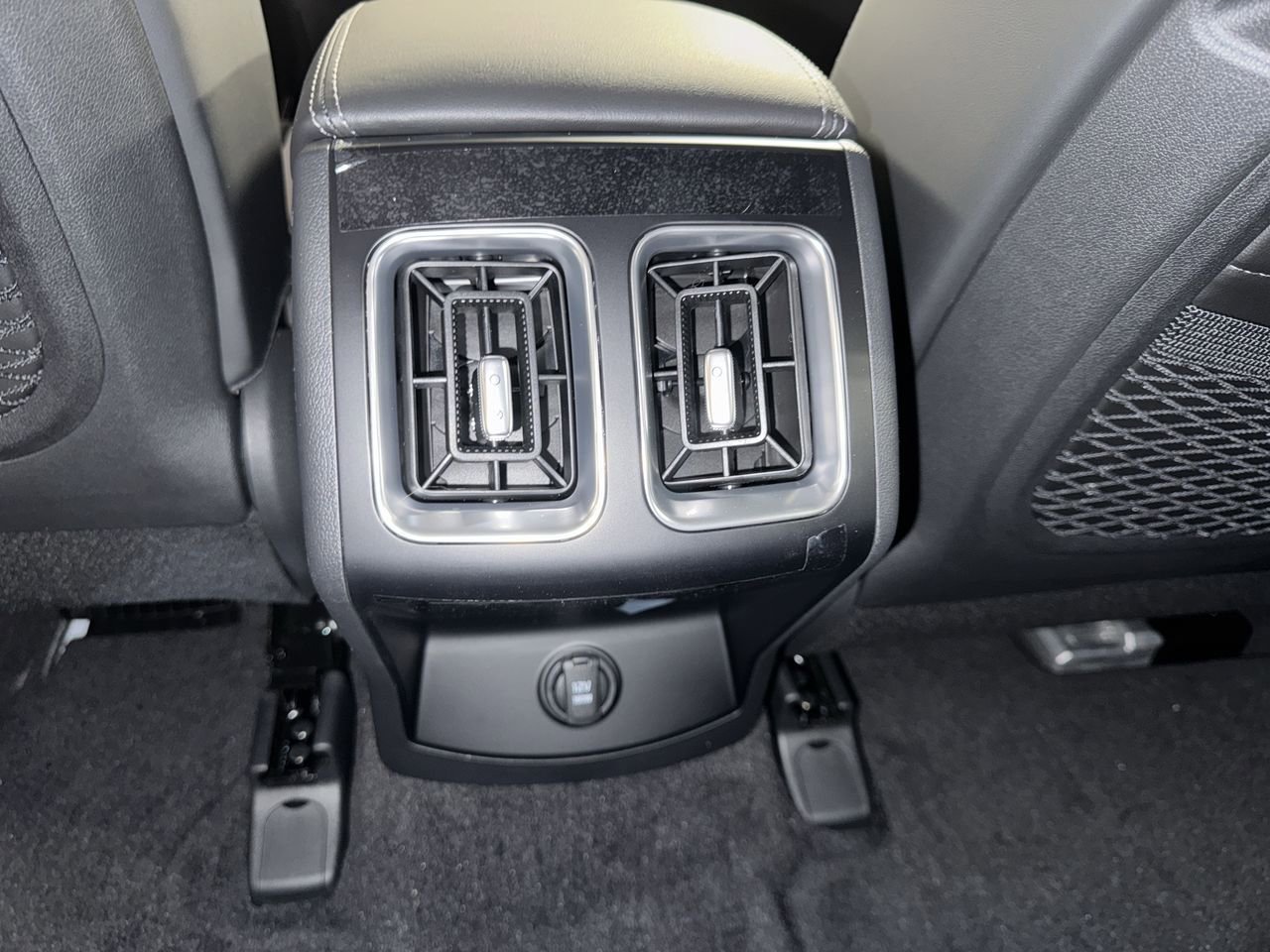 New 2026 Kia Sorento EX image 28