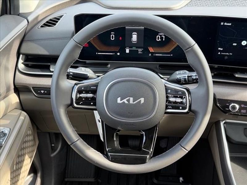 New 2026 Kia Carnival EX image 17