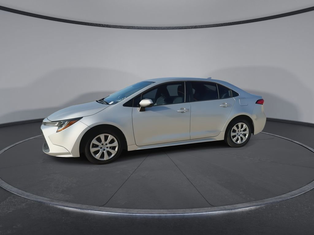 Used 2022 Toyota Corolla LE FWD image 5