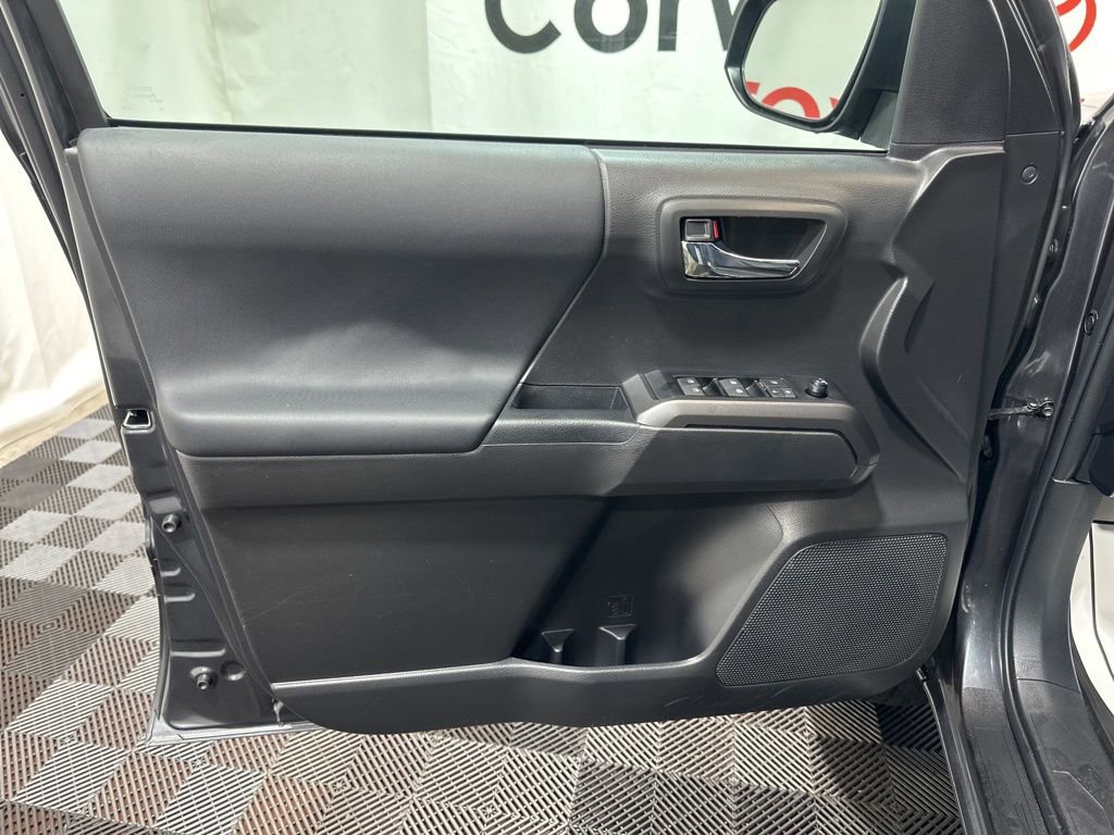 Used 2023 Toyota Tacoma TRD Off-Road image 20