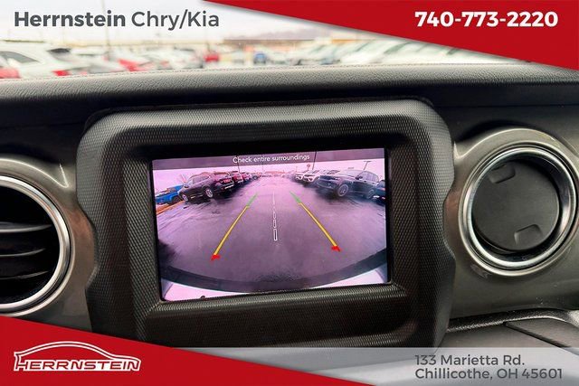 Used 2021 Jeep Wrangler Unlimited Sahara AWD/4WD image 16