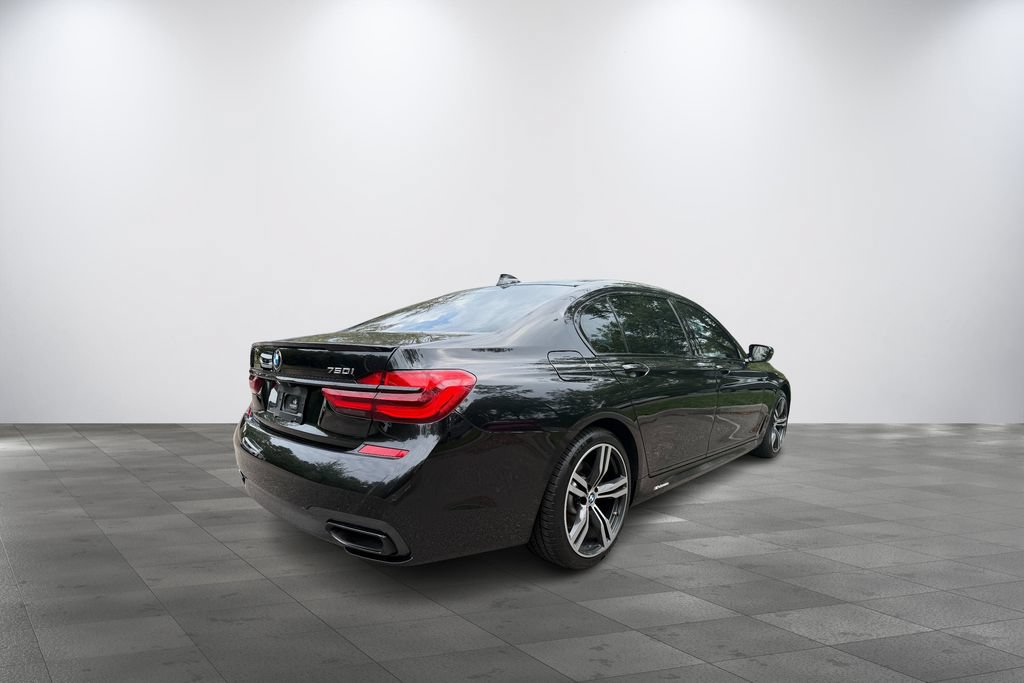 Used 2018 BMW 750i RWD image 6