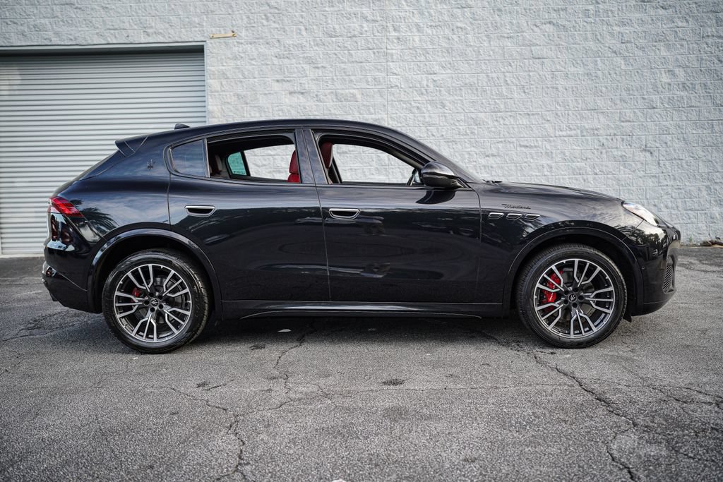 Used 2023 Maserati Grecale Modena AWD/4WD image 17