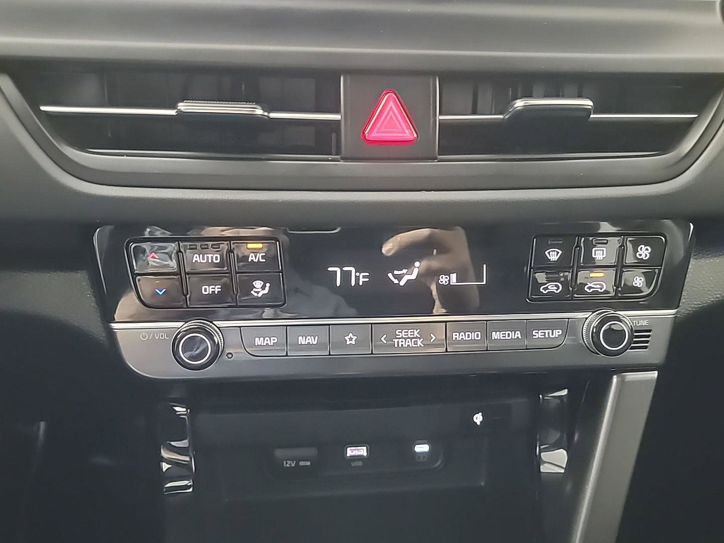 Used 2025 Kia Seltos EX image 31