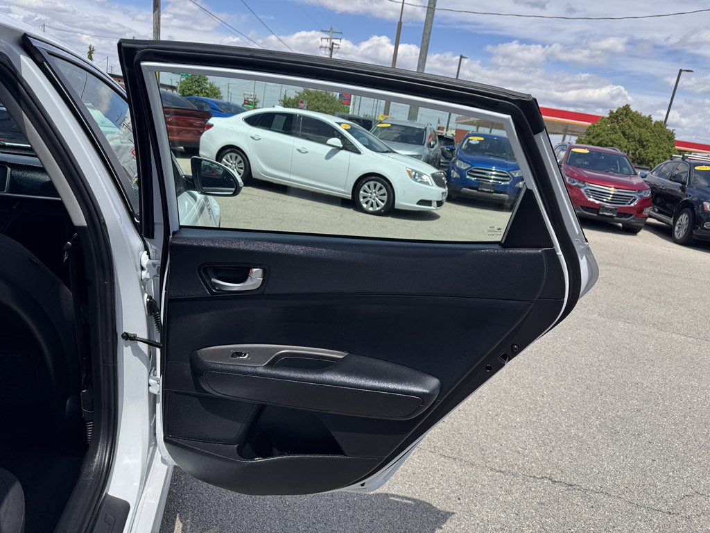 Used 2019 Kia Optima LX FWD image 17