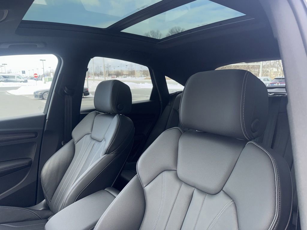 Used 2025 Audi Q5 2.0T Premium Plus w/ Premium Plus Package image 24