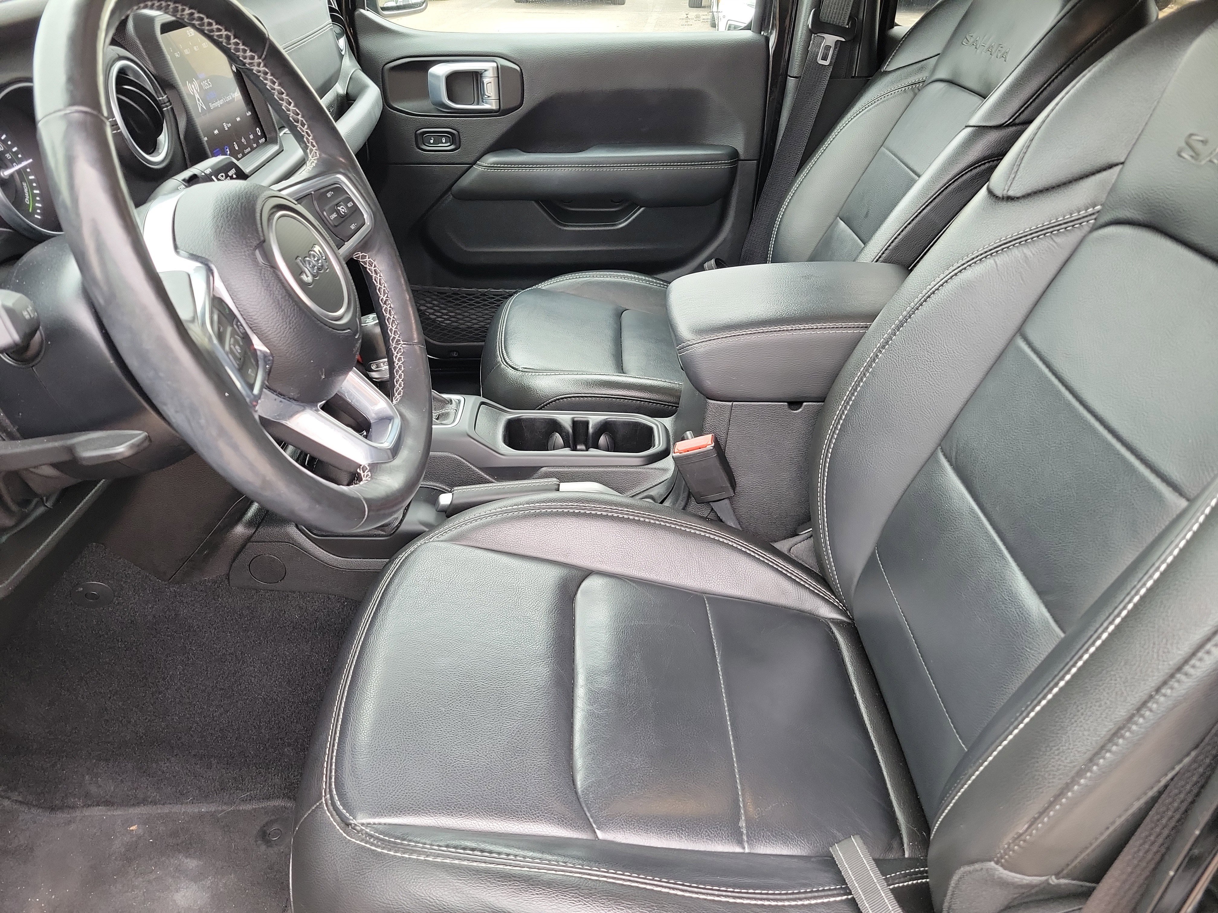 Used 2022 Jeep Wrangler Unlimited Sahara w/ Cold Weather Group image 3