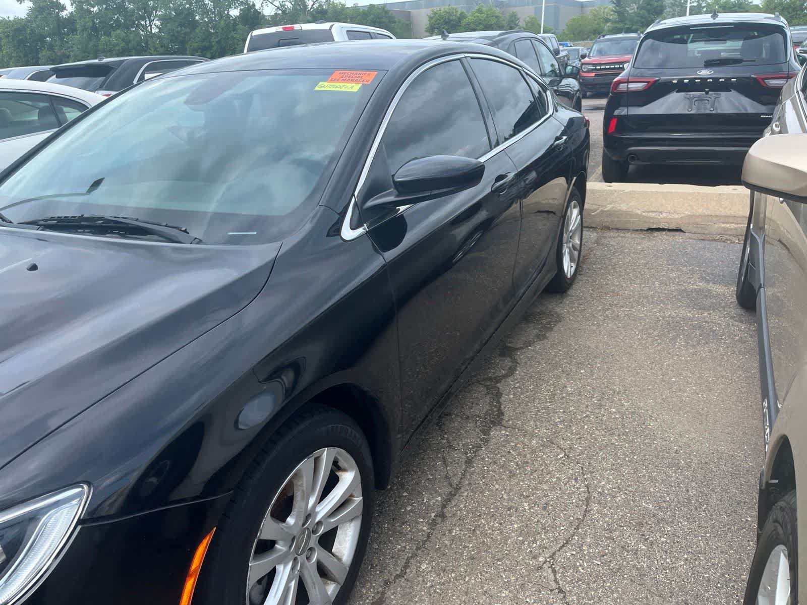 Used 2016 Chrysler 200 Limited FWD image 7