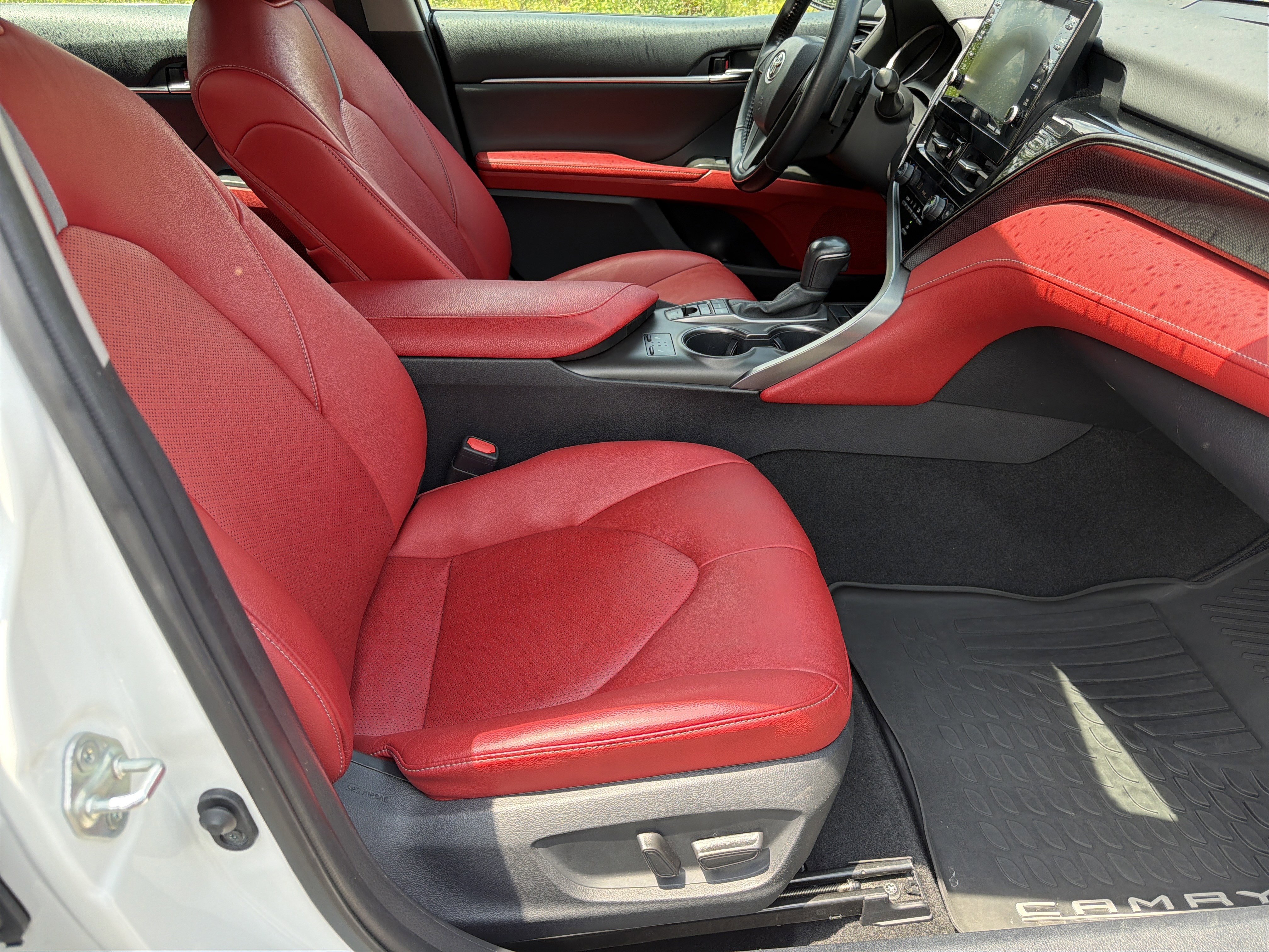 Used 2021 Toyota Camry XSE w/ Navigation Package FWD image 13