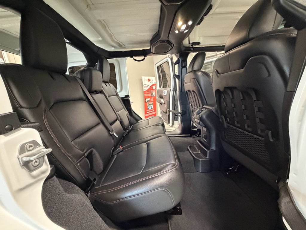 Used 2022 Jeep Wrangler Unlimited Rubicon w/ Trailer Tow Package AWD/4WD image 51