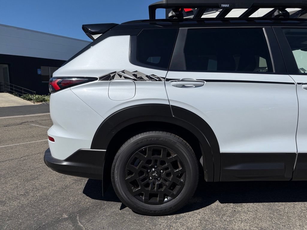 New 2026 Mitsubishi Outlander AWD image 13