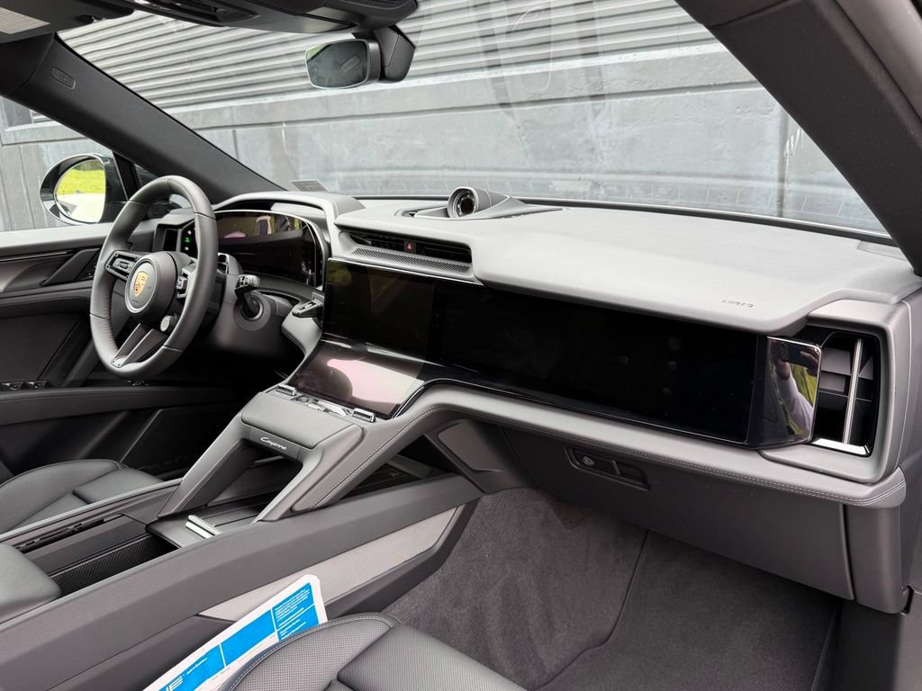 New 2026 Porsche Cayenne S AWD/4WD image 25