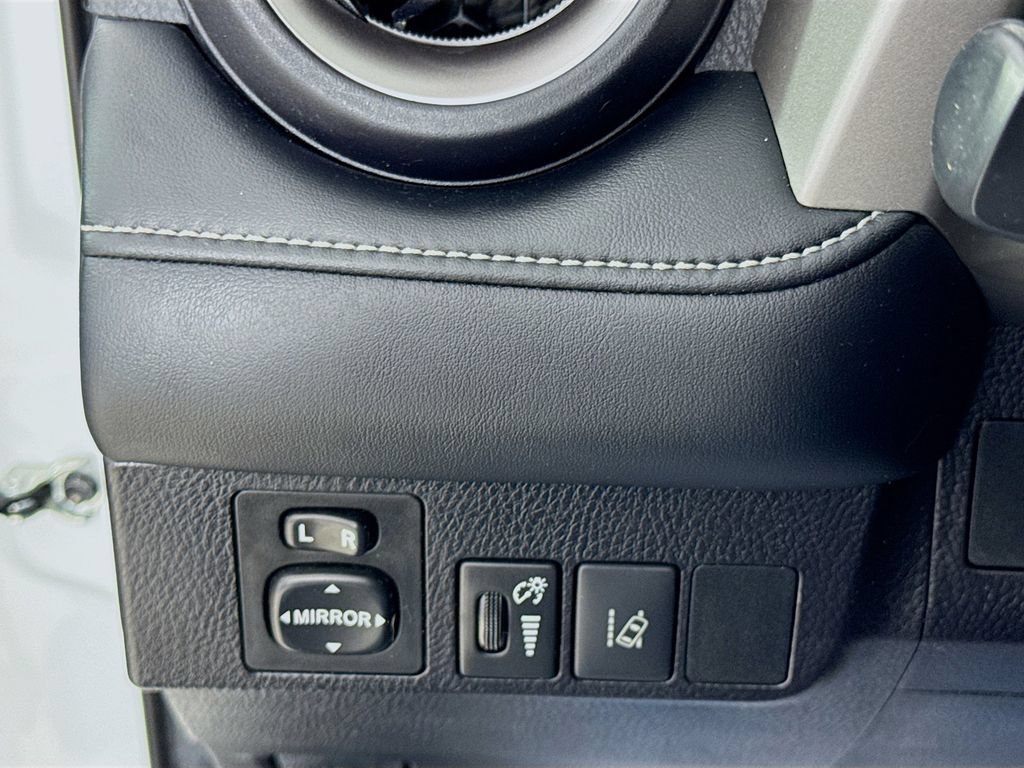 Used 2017 Toyota RAV4 XLE w/ Plus Special Value Package FWD image 11