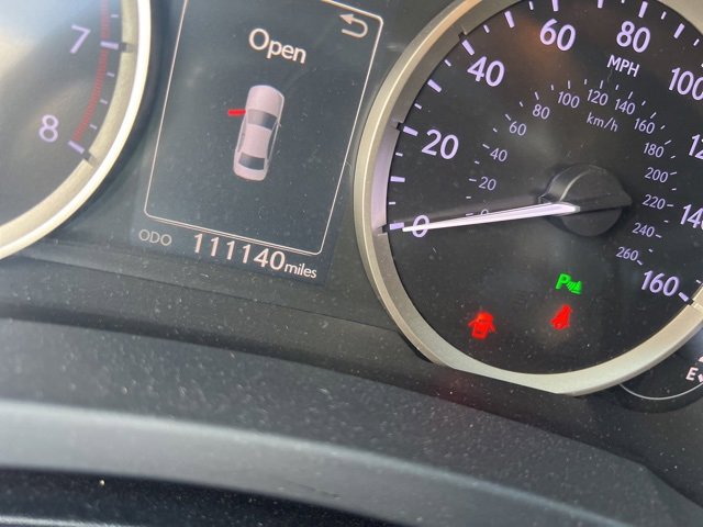 Used 2014 Lexus IS 350 w/ Navigation Package image 4