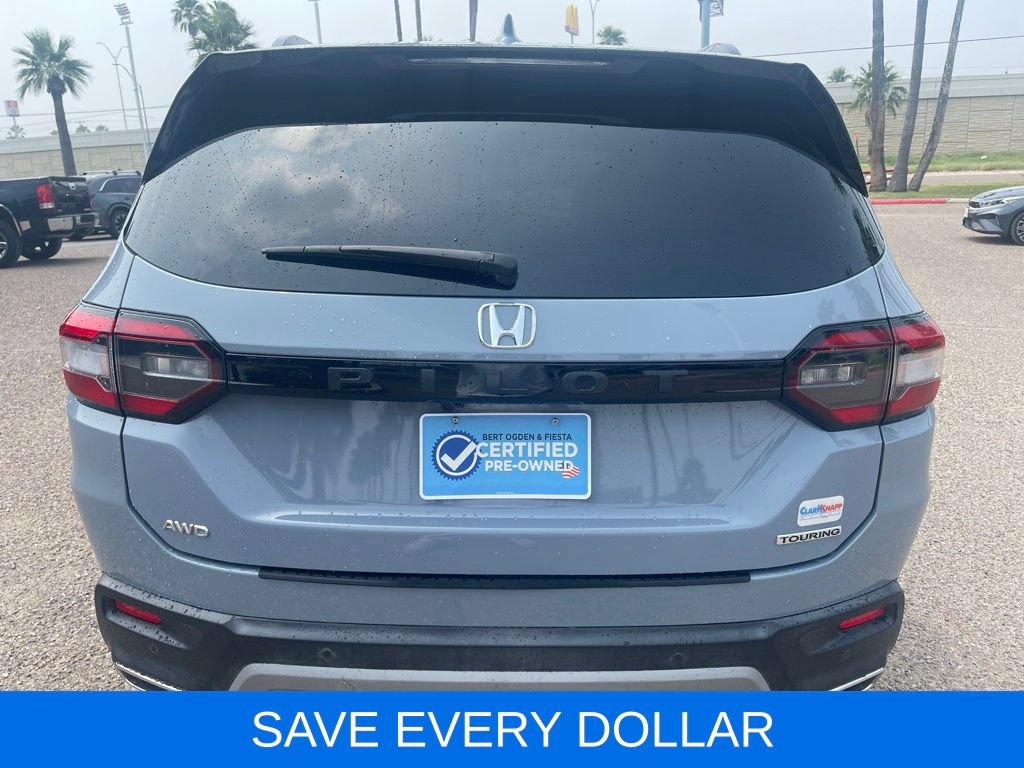 Used 2023 Honda Pilot Touring image 5