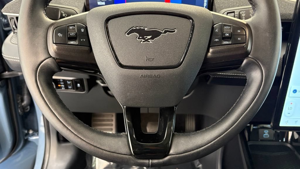 Used 2023 Ford Mustang Mach-E Premium AWD/4WD image 38