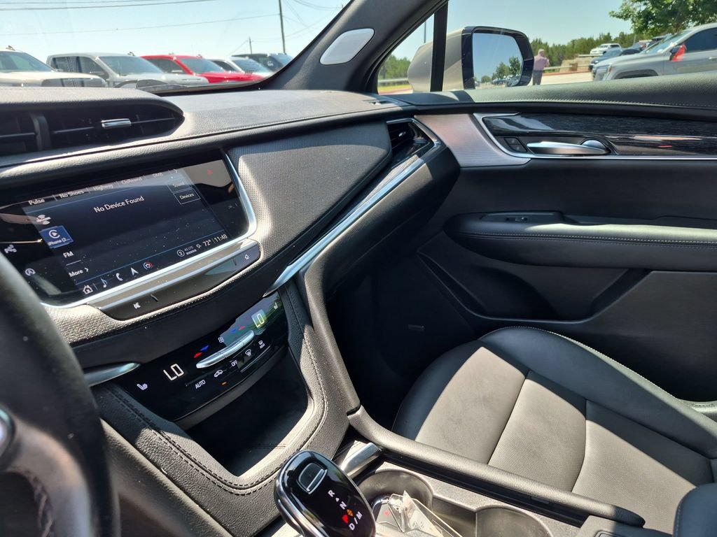 Used 2023 Cadillac XT5 Premium Luxury w/ Technology Package AWD/4WD image 23