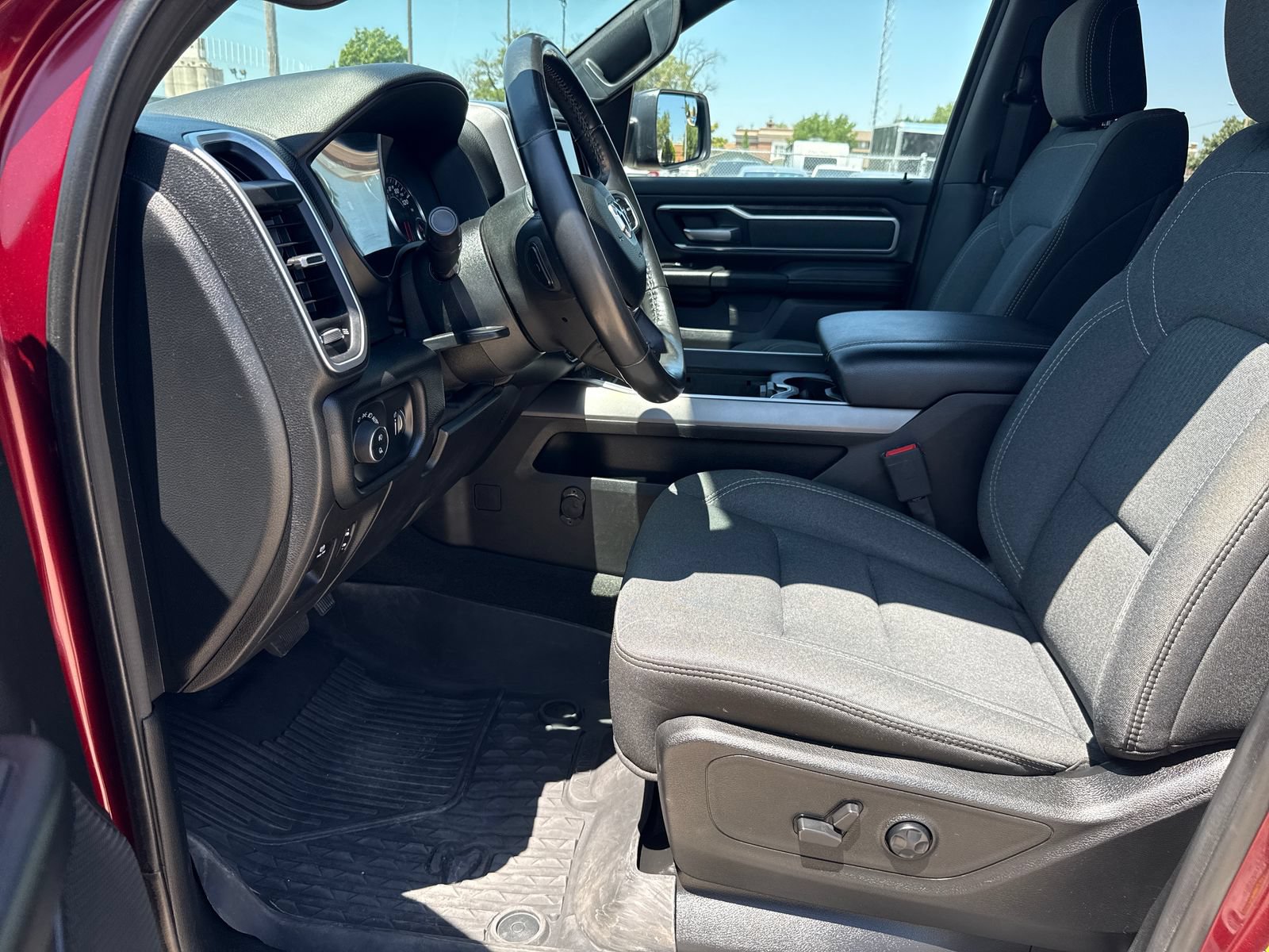 Used 2021 RAM 1500 Big Horn AWD/4WD image 22