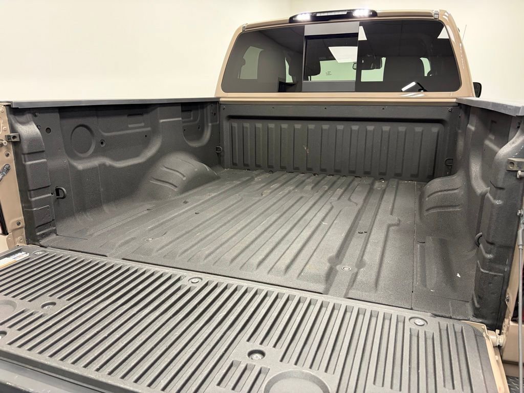 Used 2021 Nissan Titan PRO-4X w/ Off Road Protection Package image 8