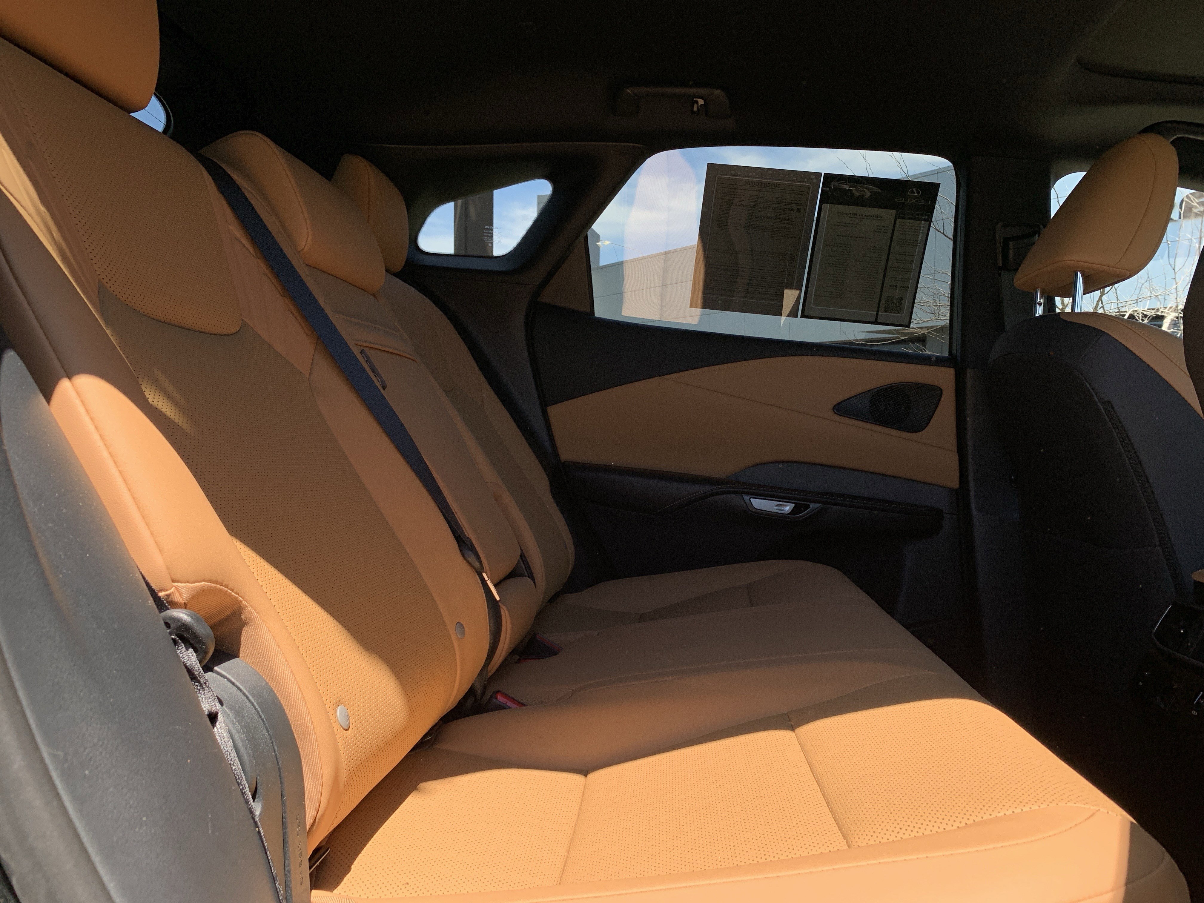 Certified 2025 Lexus RX 350 Premium w/ Accessory Package (Z1) FWD image 33
