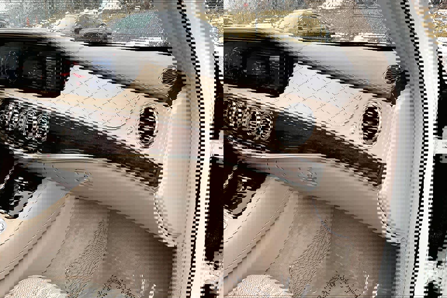 Used 2018 Mercedes-Benz S 560 4MATIC Sedan image 19