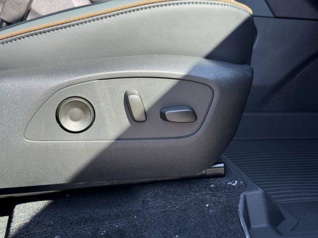 New 2026 GMC Acadia AT4 w/ Luxury Package image 34