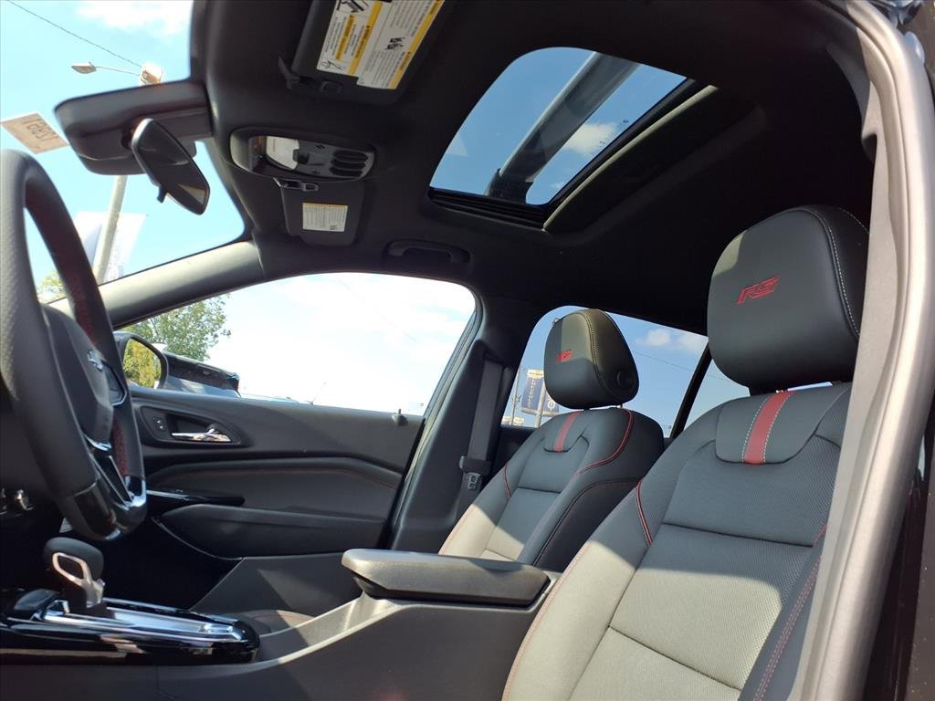 New 2026 Chevrolet Trax RS w/ Sunroof Package image 11