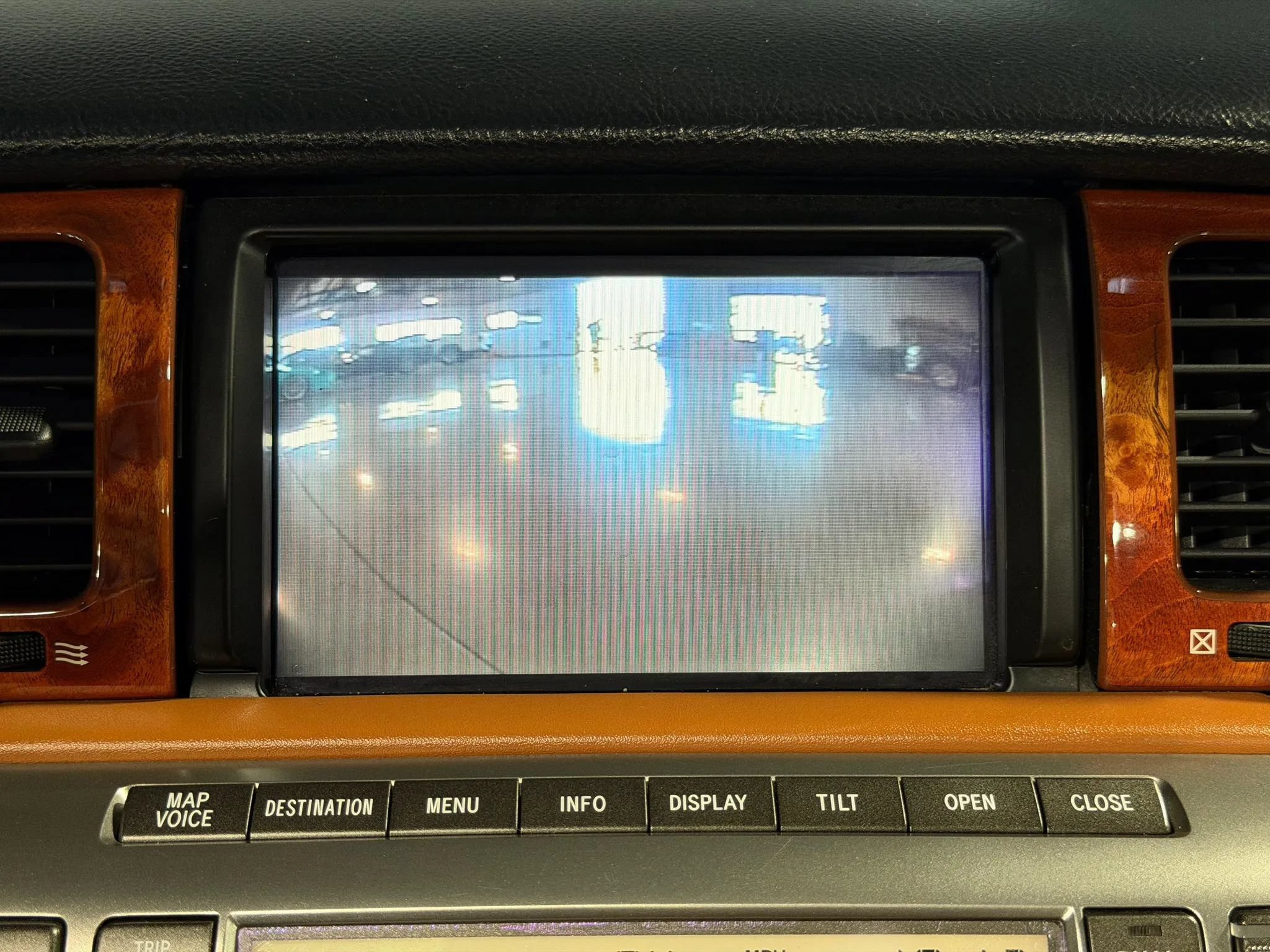 Used 2004 Lexus SC 430 Convertible RWD image 14