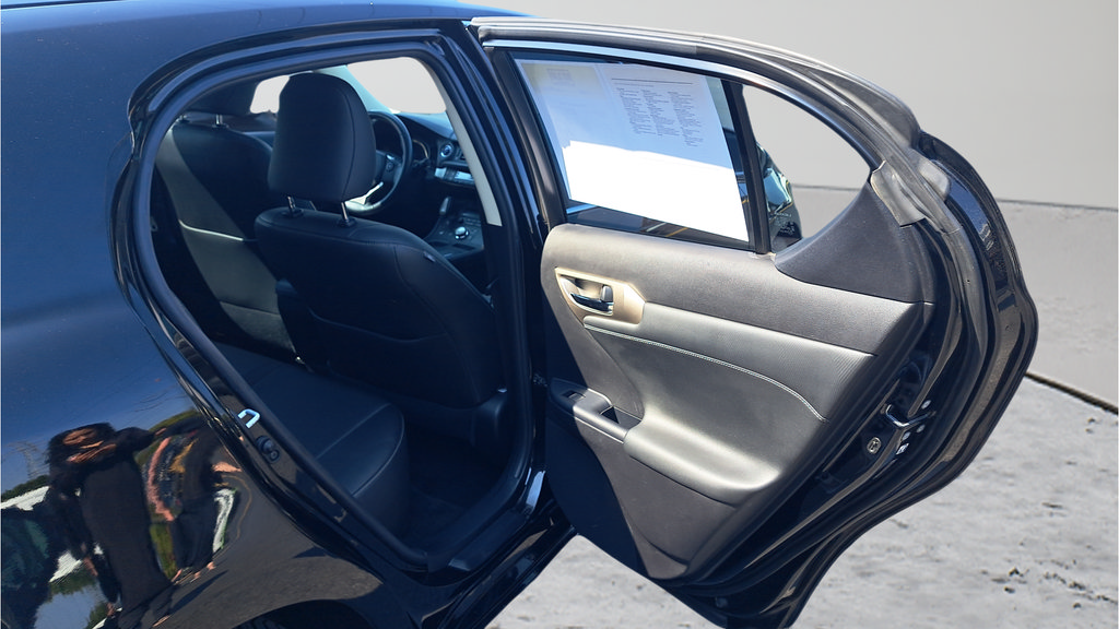 Used 2014 Lexus CT 200h FWD image 11