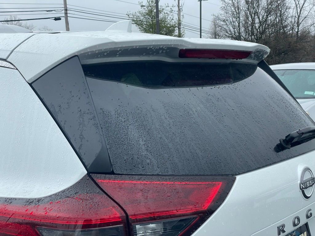 Certified 2024 Nissan Rogue SV w/ SV Premium Package image 33