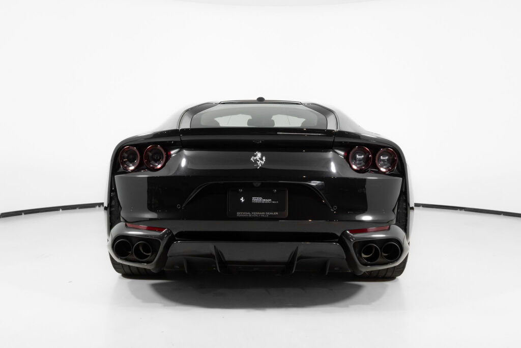 Used 2020 Ferrari 812 Superfast image 7