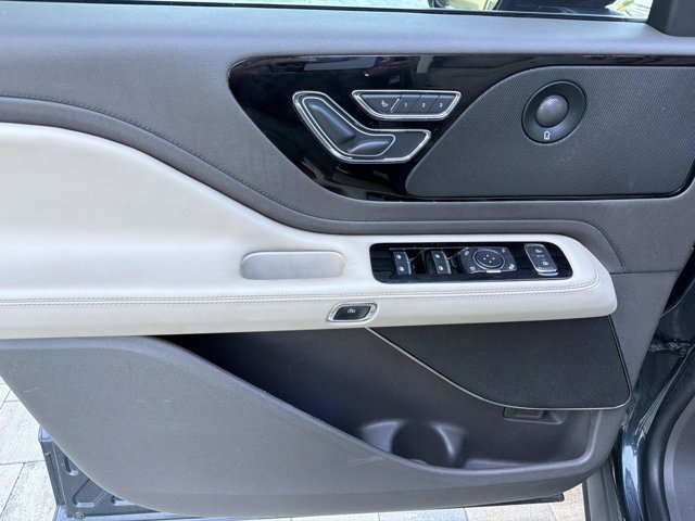 Certified 2022 Lincoln Aviator Reserve w/ Elements Package Plus RWD image 11