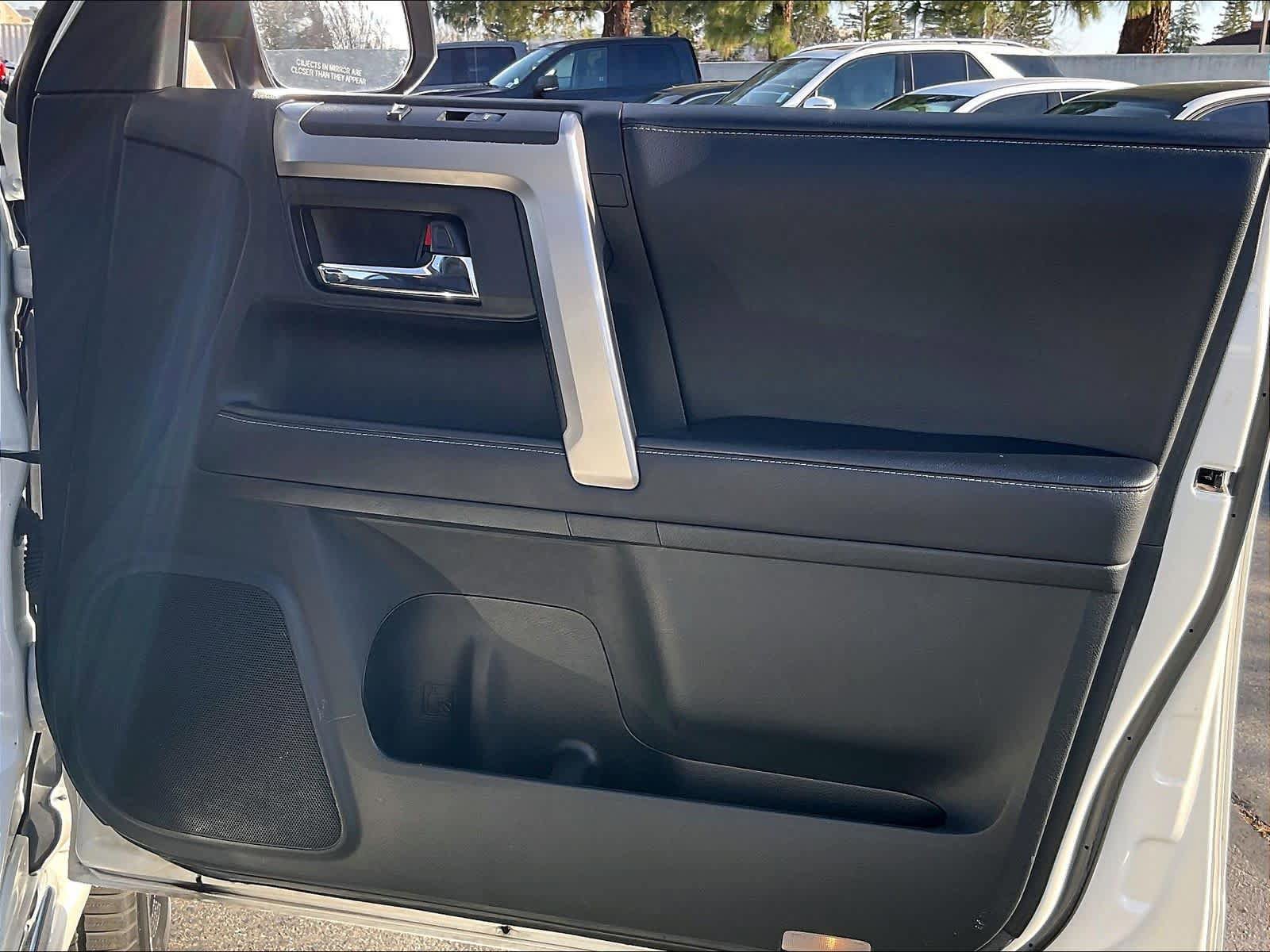 Used 2020 Toyota 4Runner Limited image 25