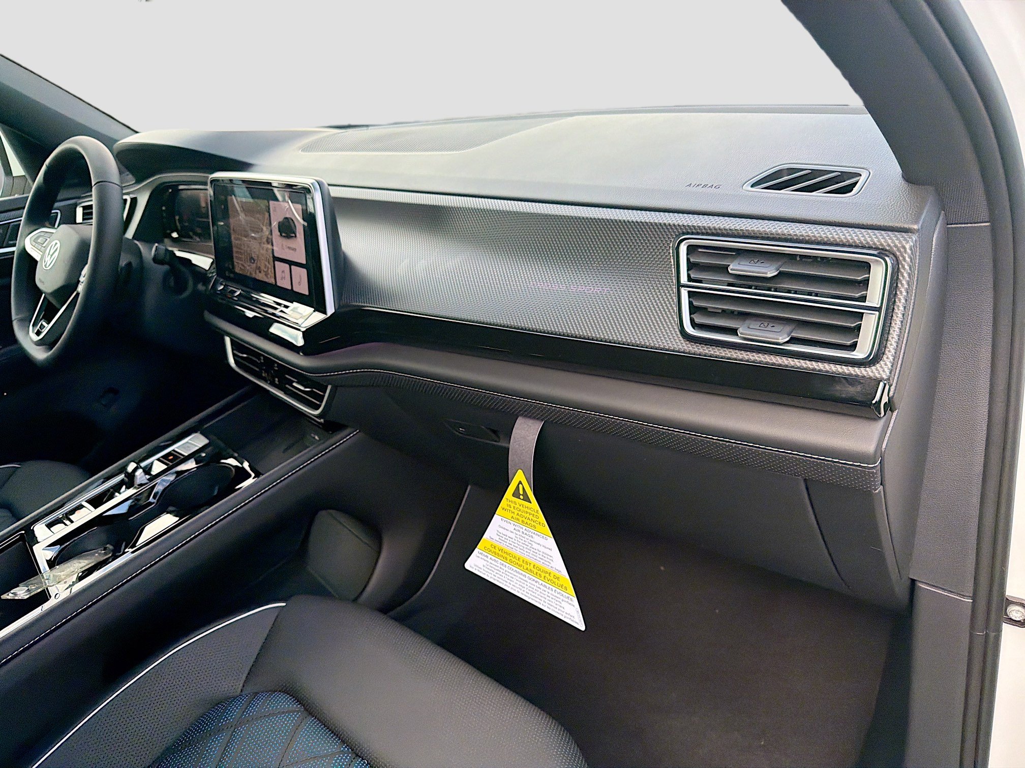 New 2026 Volkswagen Atlas Cross Sport SEL Premium R-Line image 25