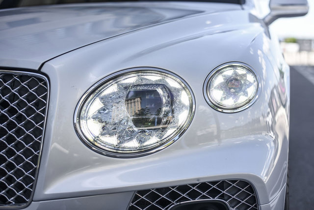 Used 2021 Bentley Bentayga AWD/4WD image 51