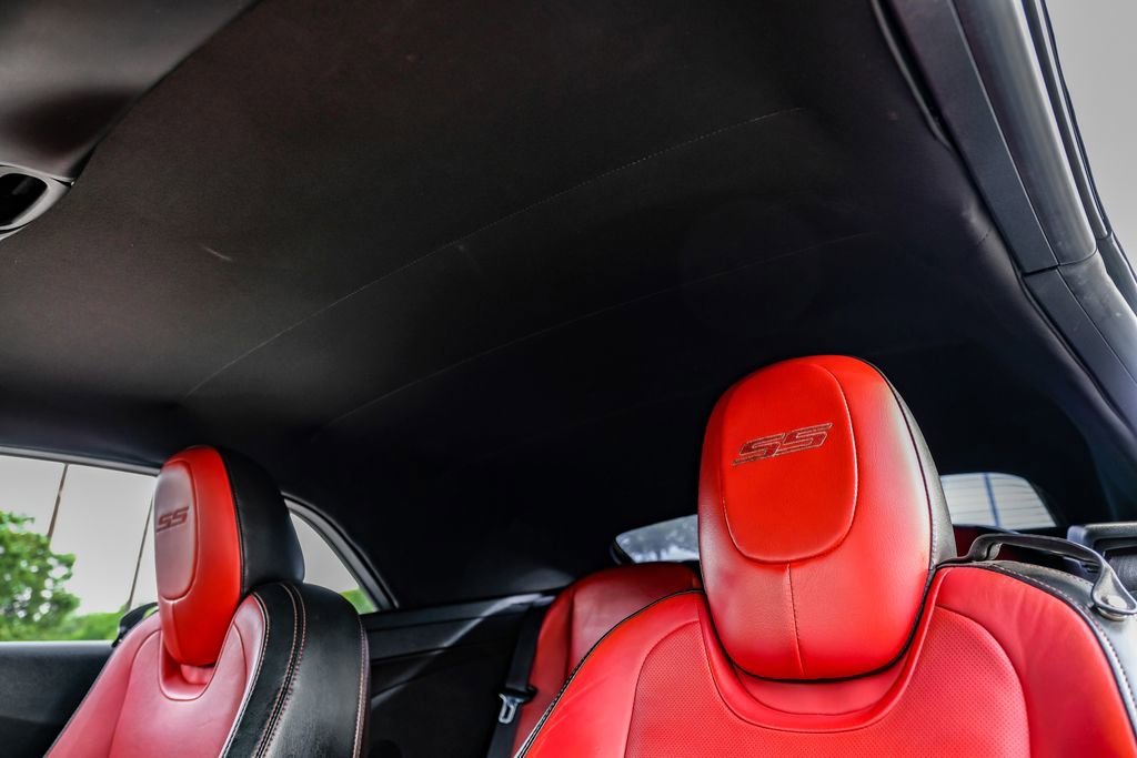 Used 2015 Chevrolet Camaro SS w/ RS Package RWD image 31