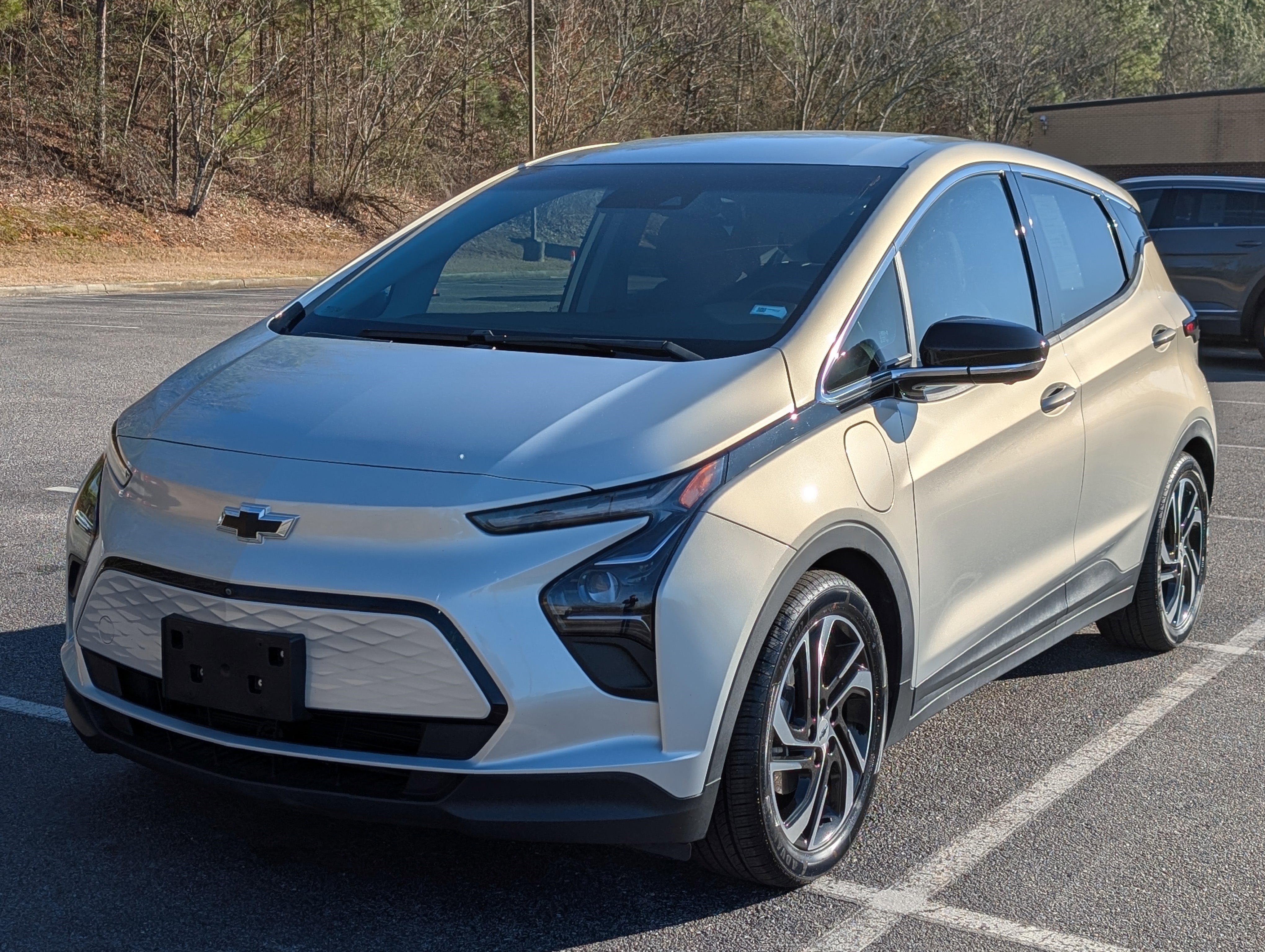 Used 2022 Chevrolet Bolt LT w/ Infotainment Package image 5